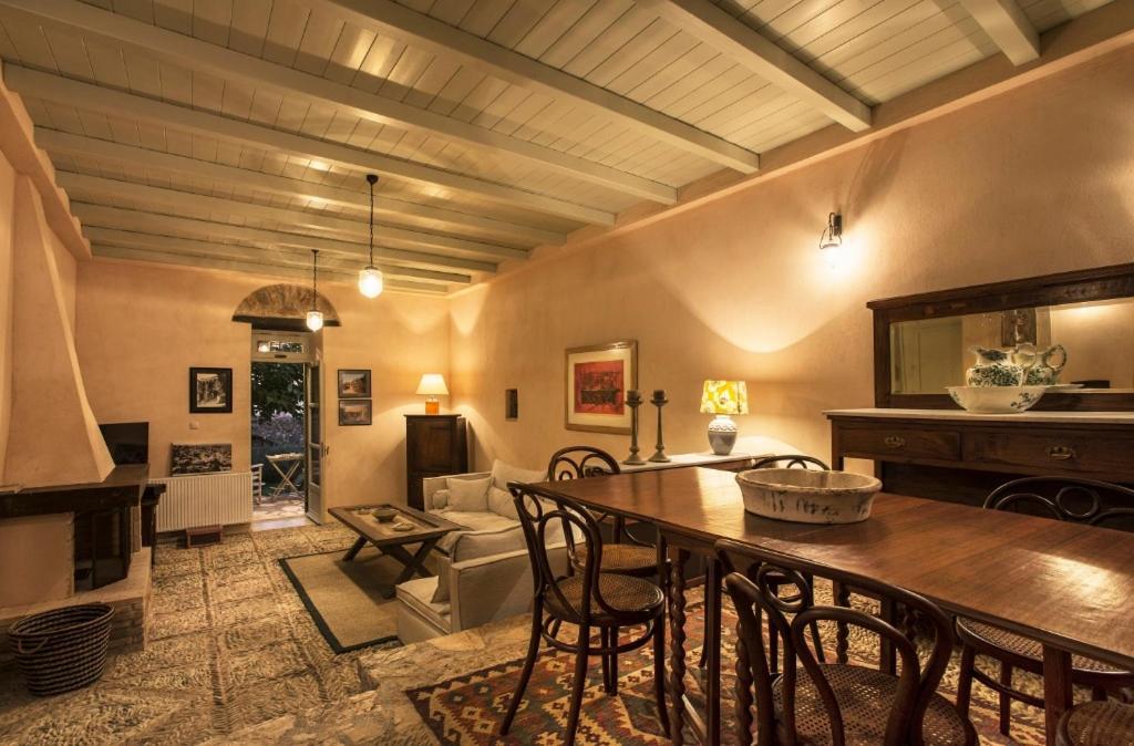 Kyparissia Old Town Lodge With Amazing Sea View Exteriör bild