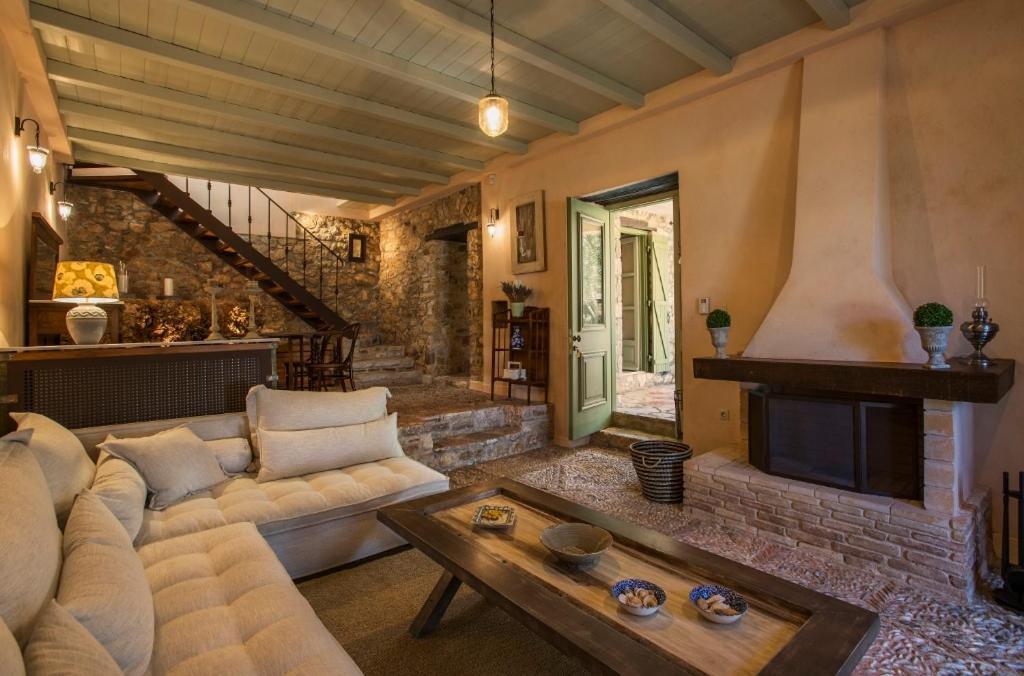 Kyparissia Old Town Lodge With Amazing Sea View Exteriör bild